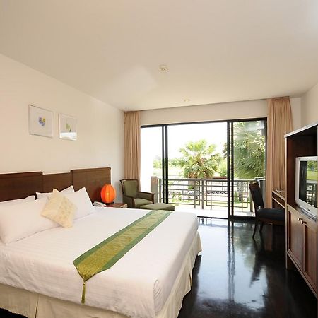 Suwan Golf & Country Club Konuk evi Nakhon Chai Si Dış mekan fotoğraf